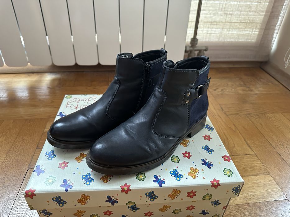 Боти от естествена кожа с топла подплата