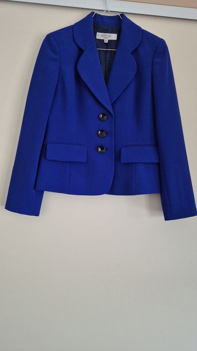 Sacou albastru , in stare foarte buna