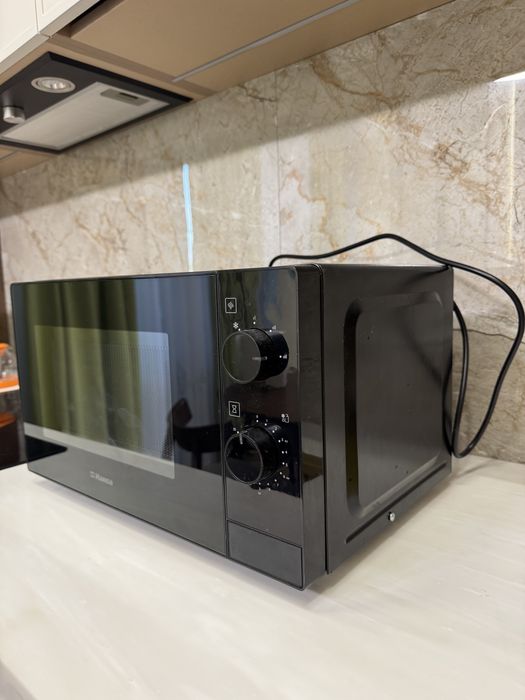 Микроволновка HANSA