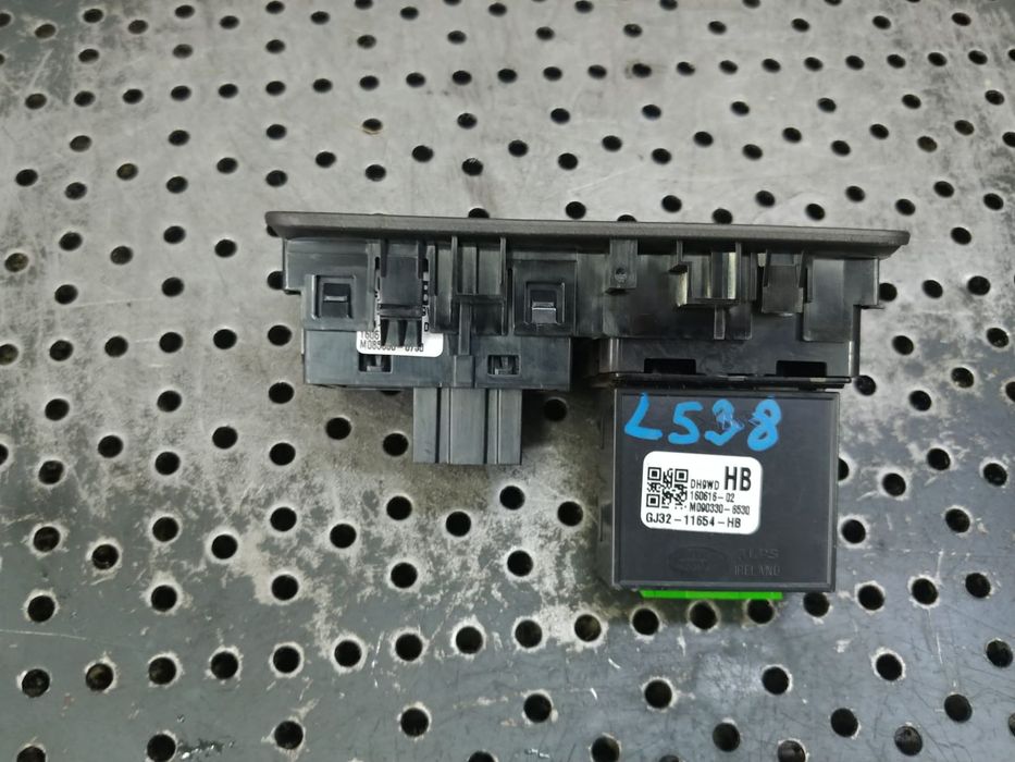 buton deschidere portbagaj land rover range rover evoque l538 gj32-11654-hb