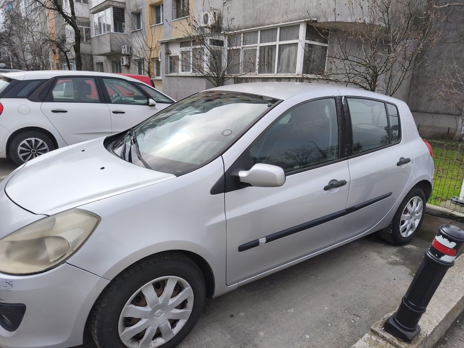 Vând Renault Clio