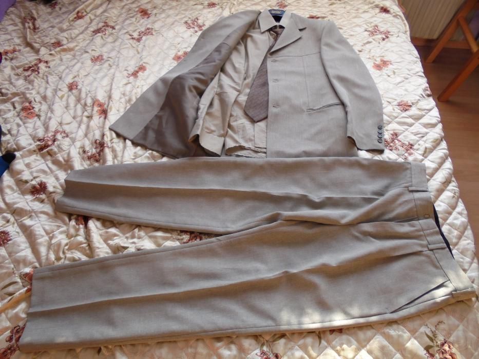 Мъжки     костюм