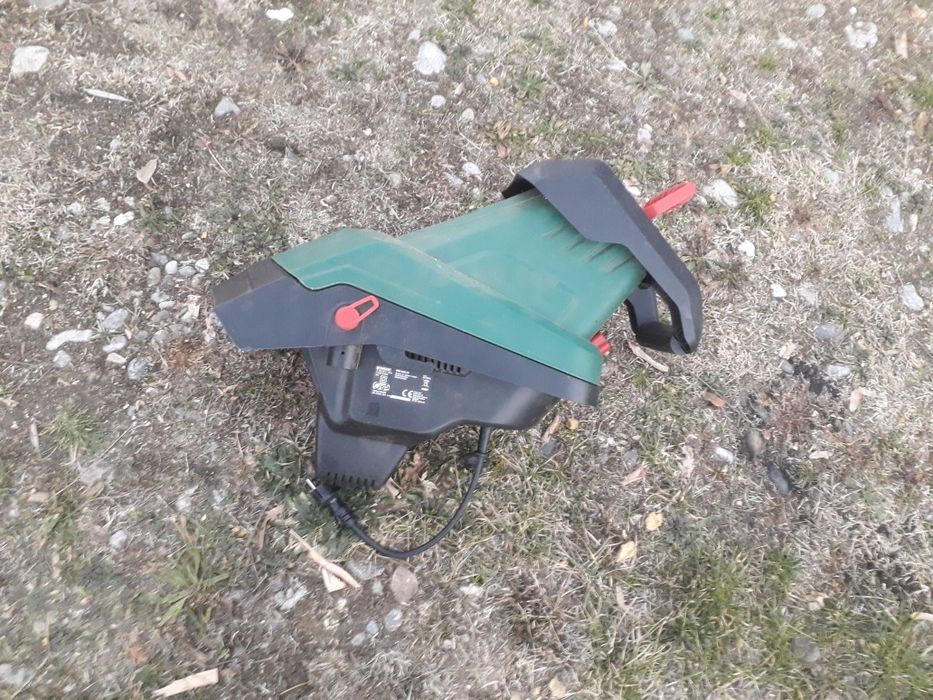 Tocator crengi si resturi vegetale electric Parksaid PMH 2400 W