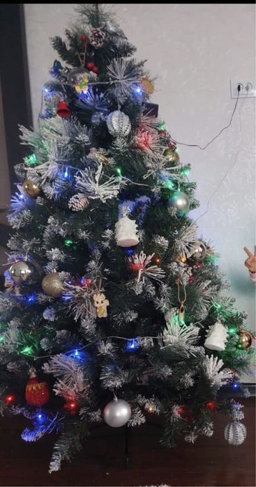 Продается ёлка б/у