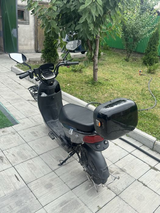 Продам электроскутор