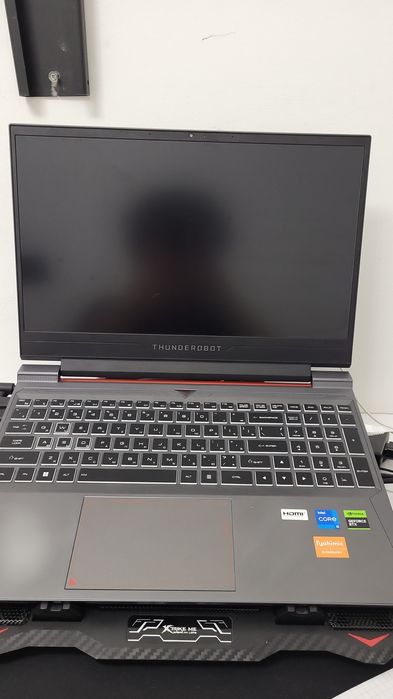 Thunderobot wildhunter g2 pro 4060 i5 12450h