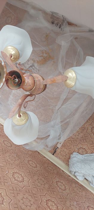 Люстра трёх рожковая