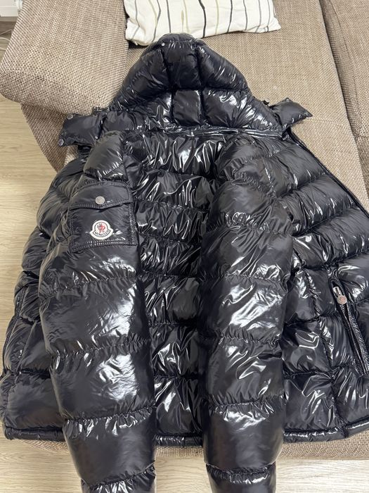 Geaca Moncler de vanzare