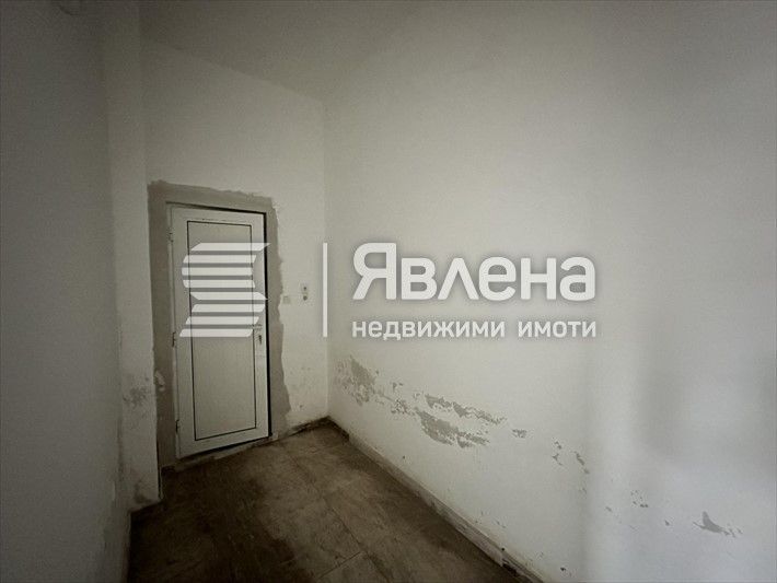 Магазин в Поморие - близо до плажа в оживен район