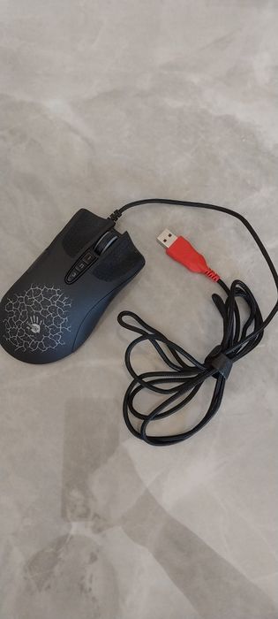 Игровая мышь с подцветкой