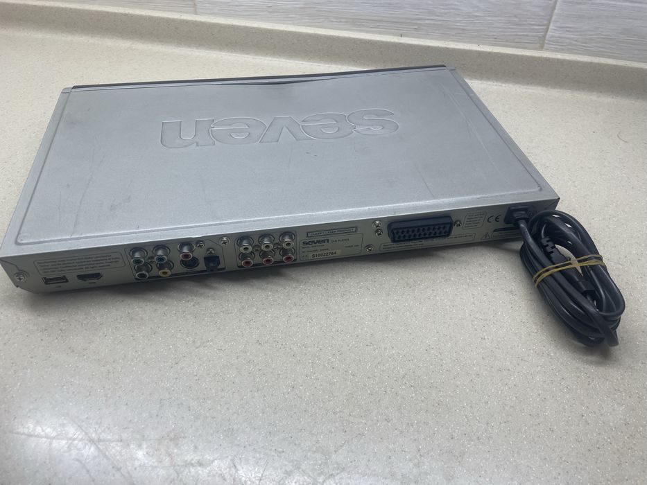 Продам DVD плеер