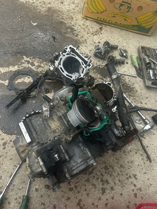 Dezmembrez Yamaha wr 400