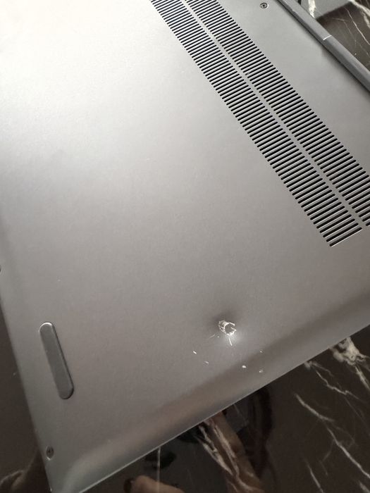 Lenovo 11th generation i7 16 GB RAM, 1 TB SSD (≈ 950 GB общо)