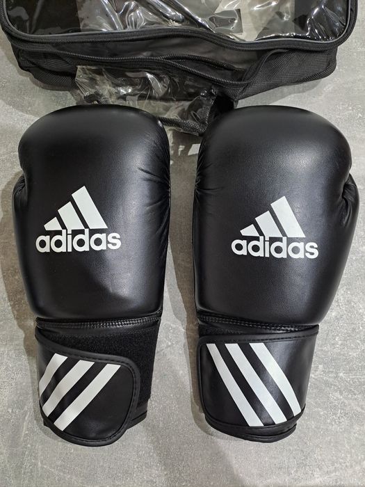 Set mănuși si palmare pentru box