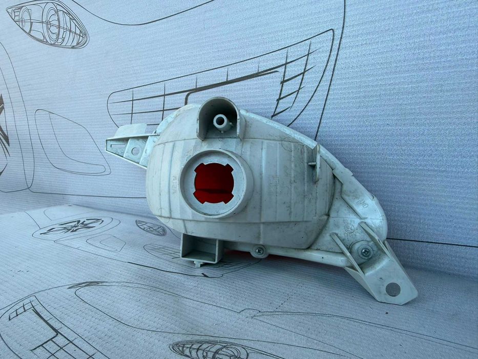 Lampă Ceață Bara Spate Stânga Toyota Yaris 3 Facelift 2015 / 2014-2017 / Cod OEM 81591-0D190 (5C2)