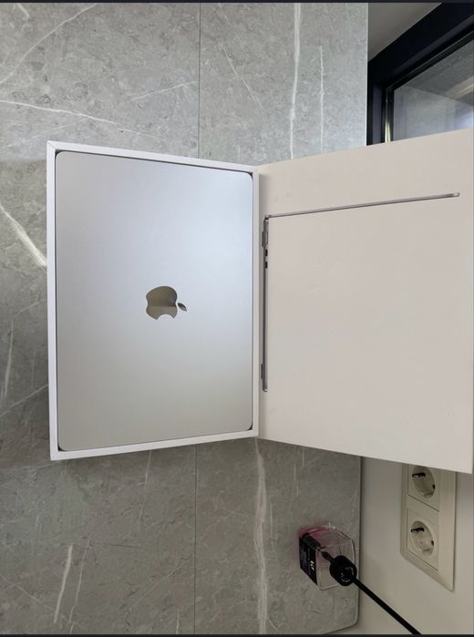 Macbook Air на M2