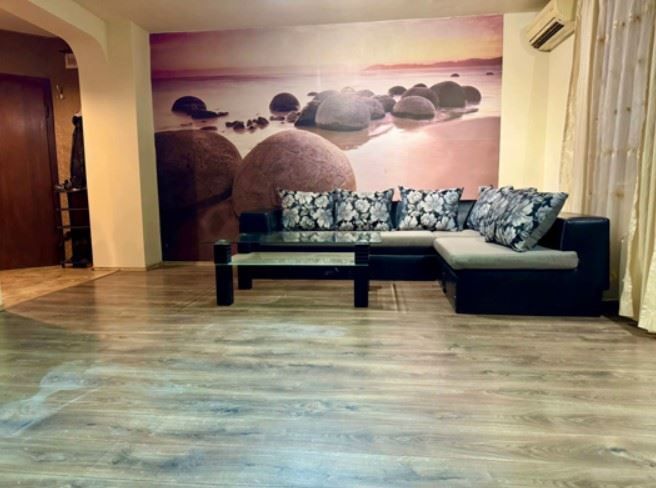 Дава се под наем Тристаен апартамент в София, Люлин 9 - 104 кв.м за 647.19 € - Снимка #1