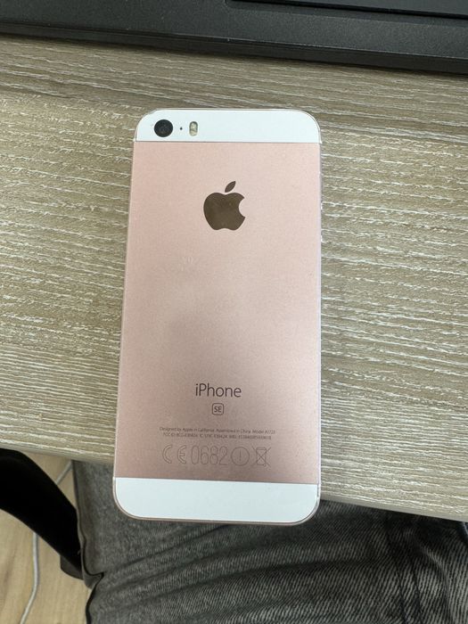 iPhone SE 1-st generation