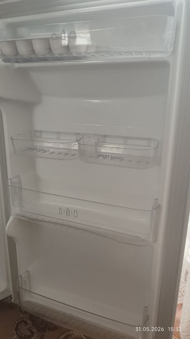 Продам Холодильник LG