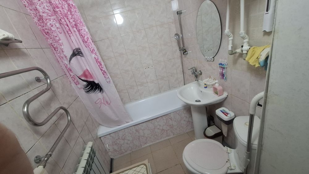 Продам 2х комнатную ОКТ в центре