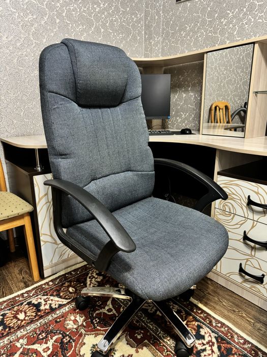 Письменный стол + кресло в подарок