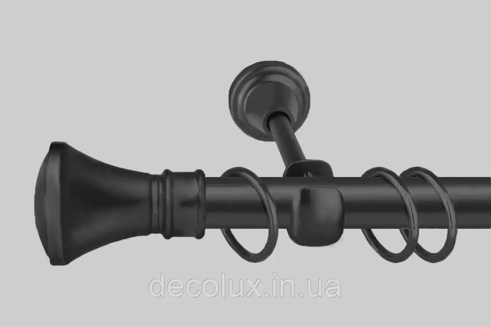 Трубчатая металлическая гардина