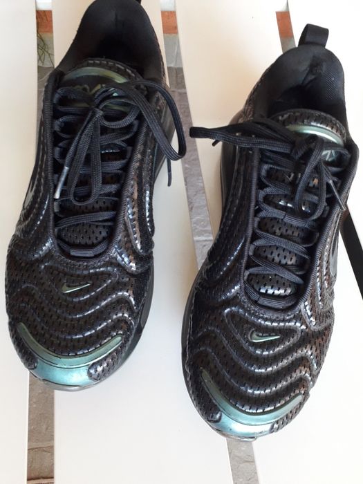 Унисекс маратонки 40,5 Nike air max 720