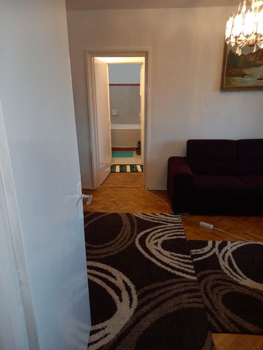 Vând apartament 2 camere Castelul de Apa