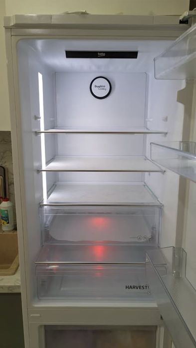 Холодильник Beko 150тыс тг Срочно