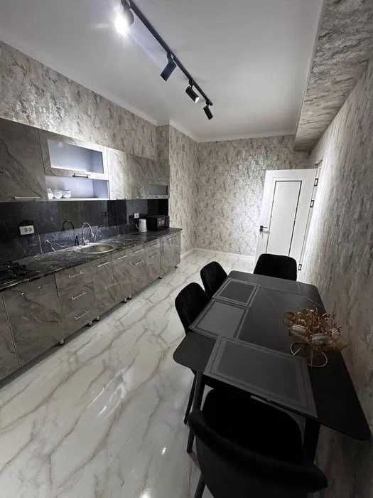 Сдаётся срочно 2 комнатная квартира на метро Сергели