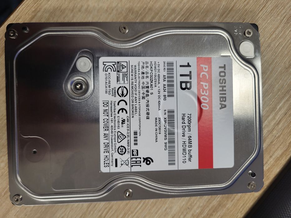 Продаётся жесткий диск