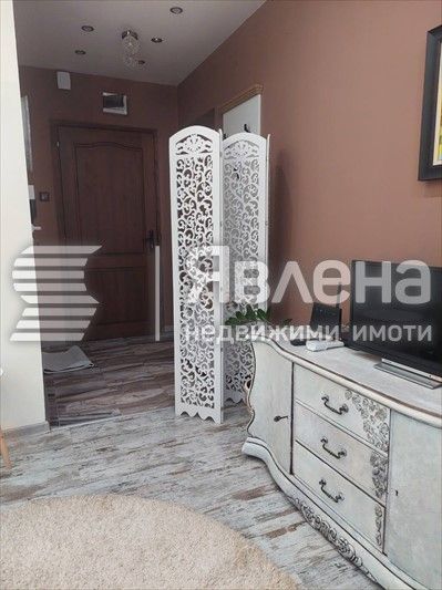 Дава се под наем Едностаен апартамент в Пловдив, Изгрев - 35 кв.м за 250 € - Снимка #5