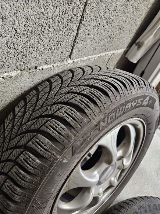 Джанти 15 seat 5x100 с  нови зимни гуми lassa