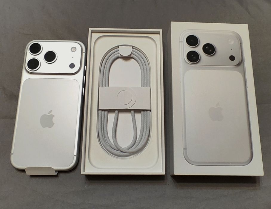 iPhone 17 pro, 256GB, Silver