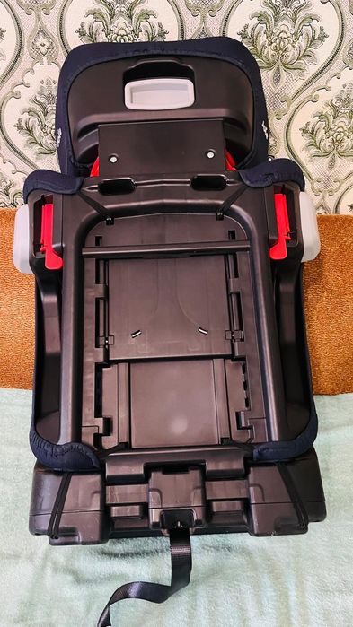 Продам автокресло