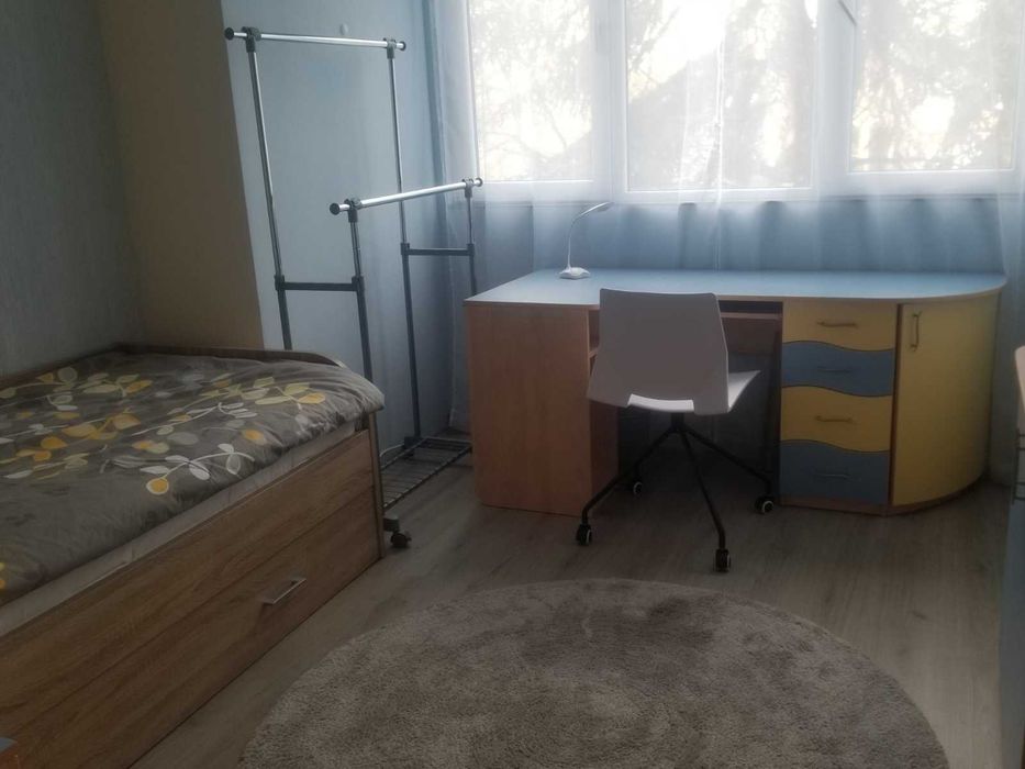 Дава се под наем Тристаен апартамент в София, Младост 3 - 72 кв.м за 698.19 € - Снимка #1