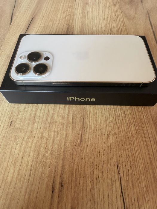 Телефон Iphone 13 pro