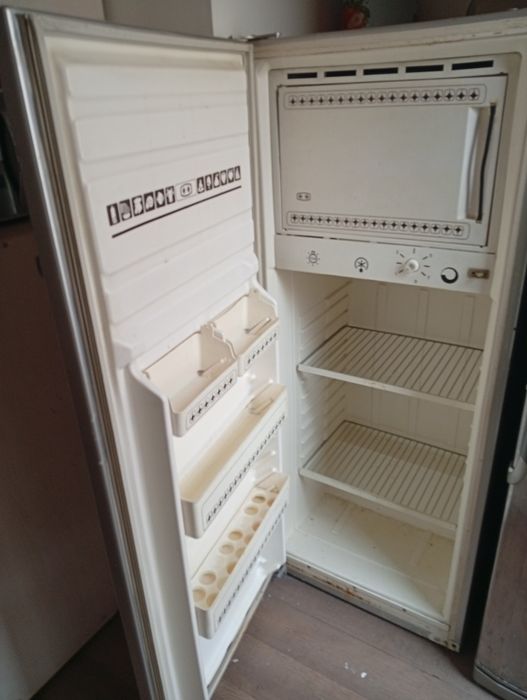 Холодильник СССР снежинка