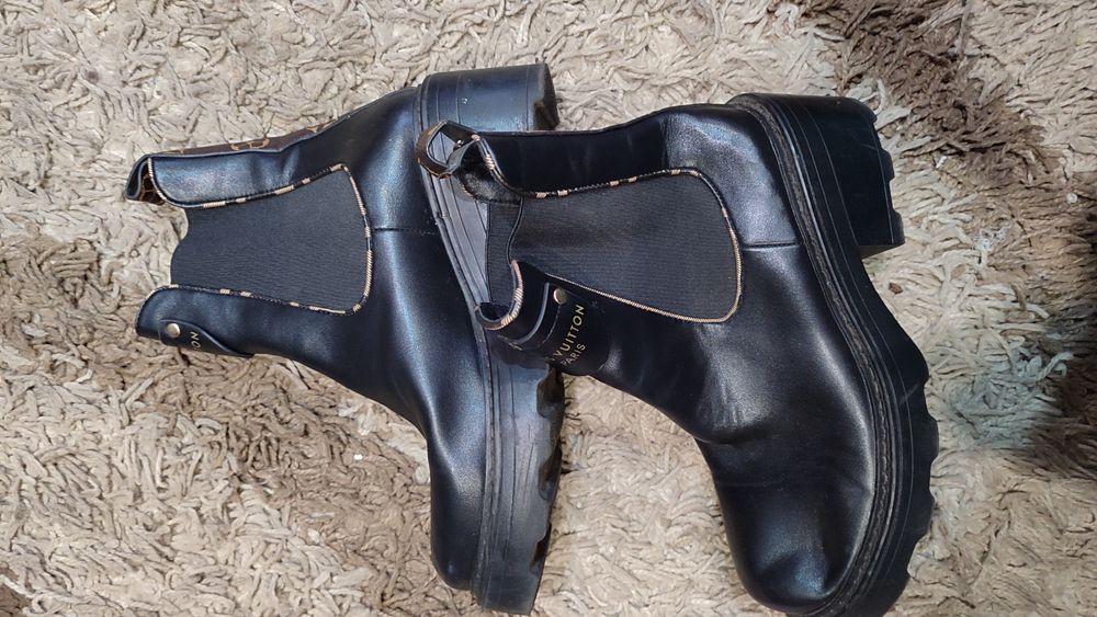 Продам шикар по две разны