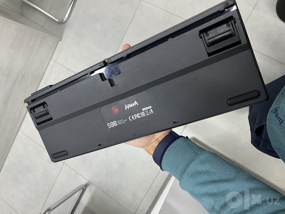 Bloody s98 rgb naraka клавиатура механическая Русская Раскладка