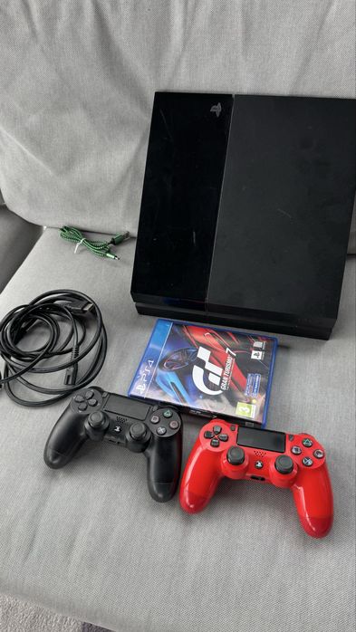 Consola Sony playstation 4 cu 2 manete originale