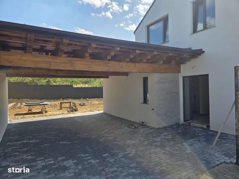 Casa individuala,Salicea,zona centrala,5 camere,teren 1100mp
