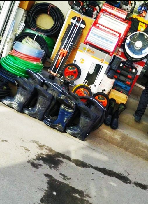 Етик сапоги резиновые комбинезоны галоши