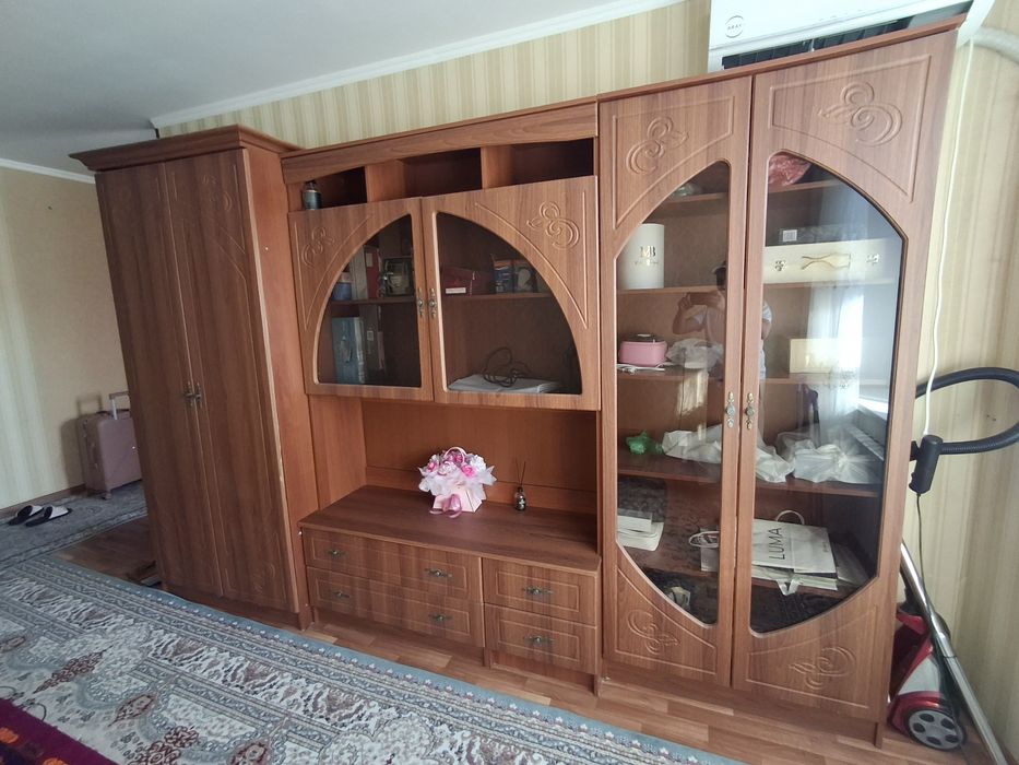 Продаётся шкаф для гостиной