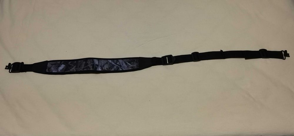 Камуфлажен ремък с антабки