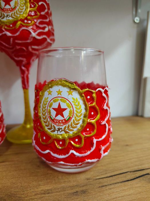 ТОП Подарък за фен на ЦСКА 1948 – бутилка - чаши -халби- пепелник