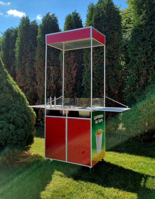 Количка за царевица на пара и хот-дог