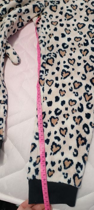 Плюшена пижама от HM