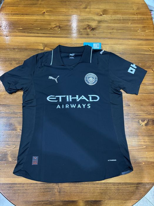 Футболни тениски 2025/26