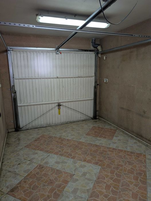 Дава се под наем Гараж / Паркомясто в Варна, Център - 15 кв.м за 130 € - Снимка #4